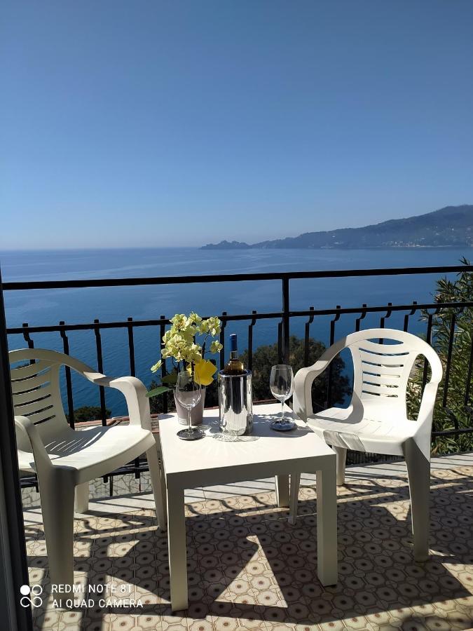 Апартаменты Vista Mare E Portofino - Sea And Portofino View Дзоальи Экстерьер фото