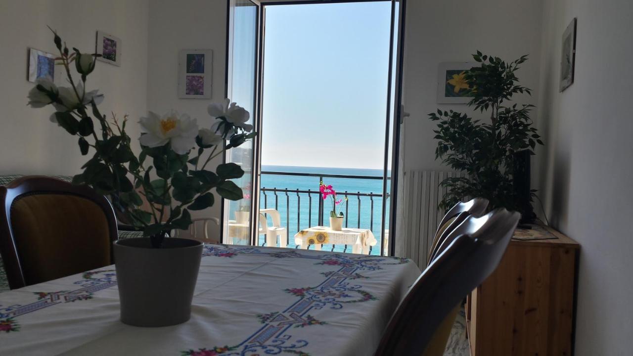 Апартаменты Vista Mare E Portofino - Sea And Portofino View Дзоальи Экстерьер фото